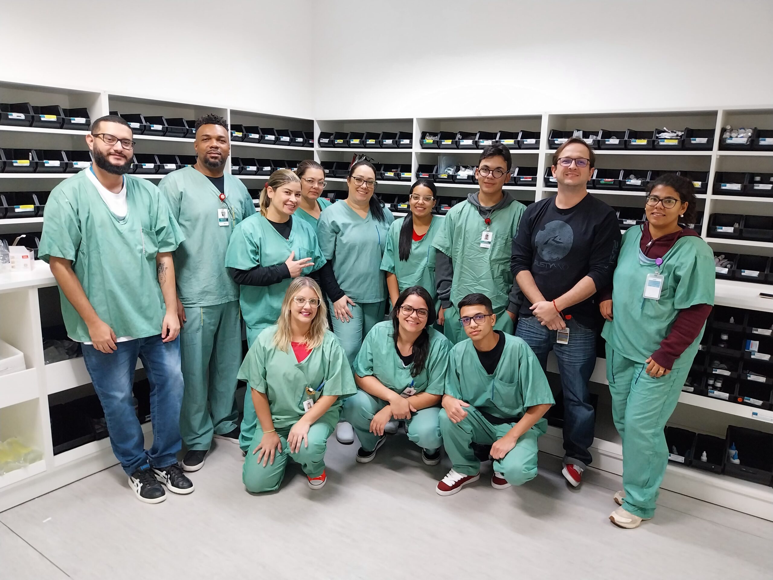 Equipe farmacêutica do Hospital Municipal da Brasilândia, Zona Norte de São Paulo